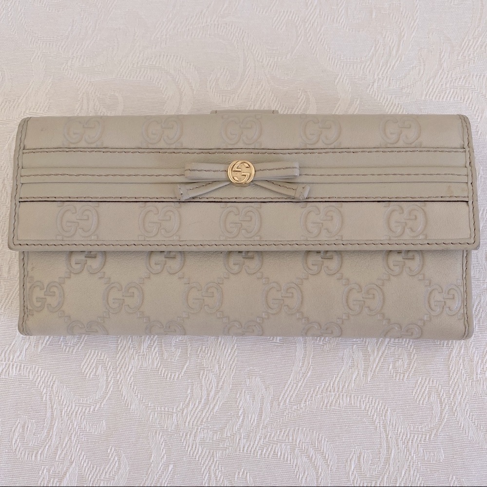 GUCCI Guccissima Bow Signature Wallet